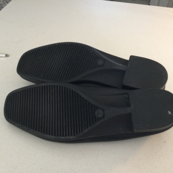 Gorgeous Black Leather Ladies Loafers - Picture 8 of 8